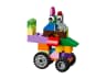 Коробка кубиків LEGO® для творчого конструювання, середнього розміру — мініатюра 6 з 11