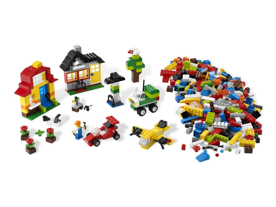 Build and Play