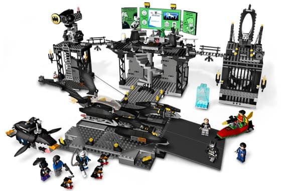 The Batcave™: The Penguin™ and Mr. Freeze's Invasion