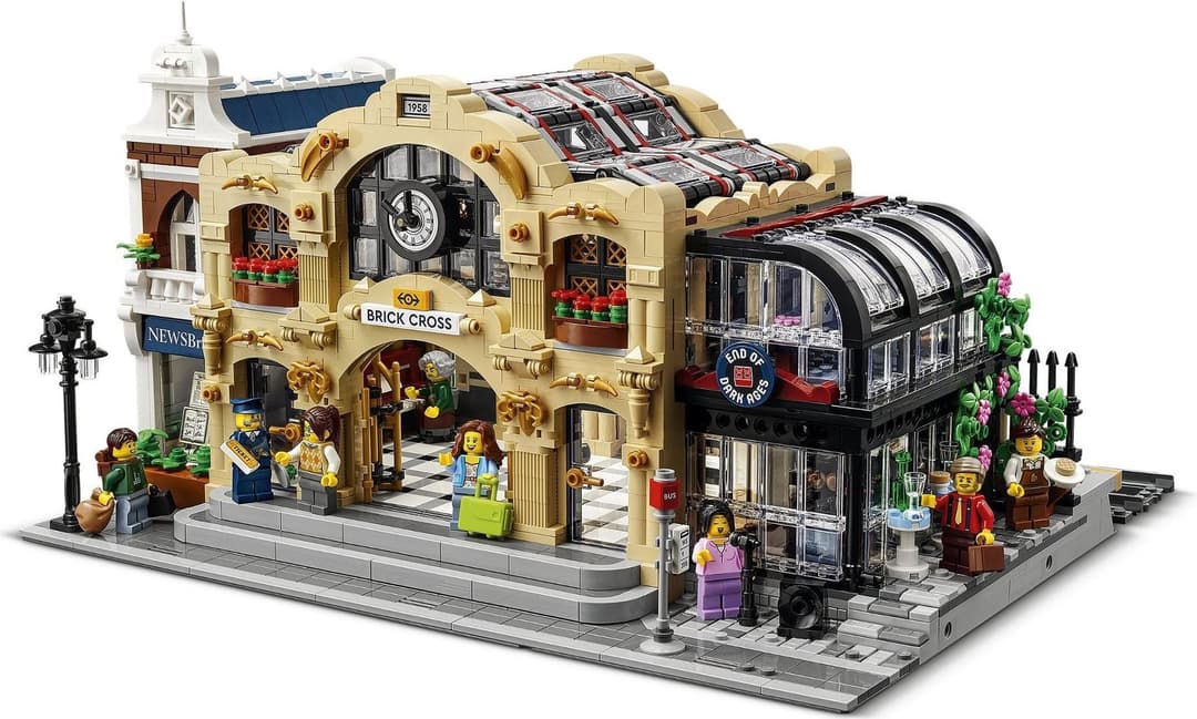 Прем'єра: Новий Набір Лего - Залізнична Станція [LEGO BrickLink Brick Cross]