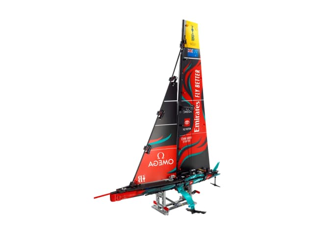 Яхта Emirates Team New Zealand AC75
